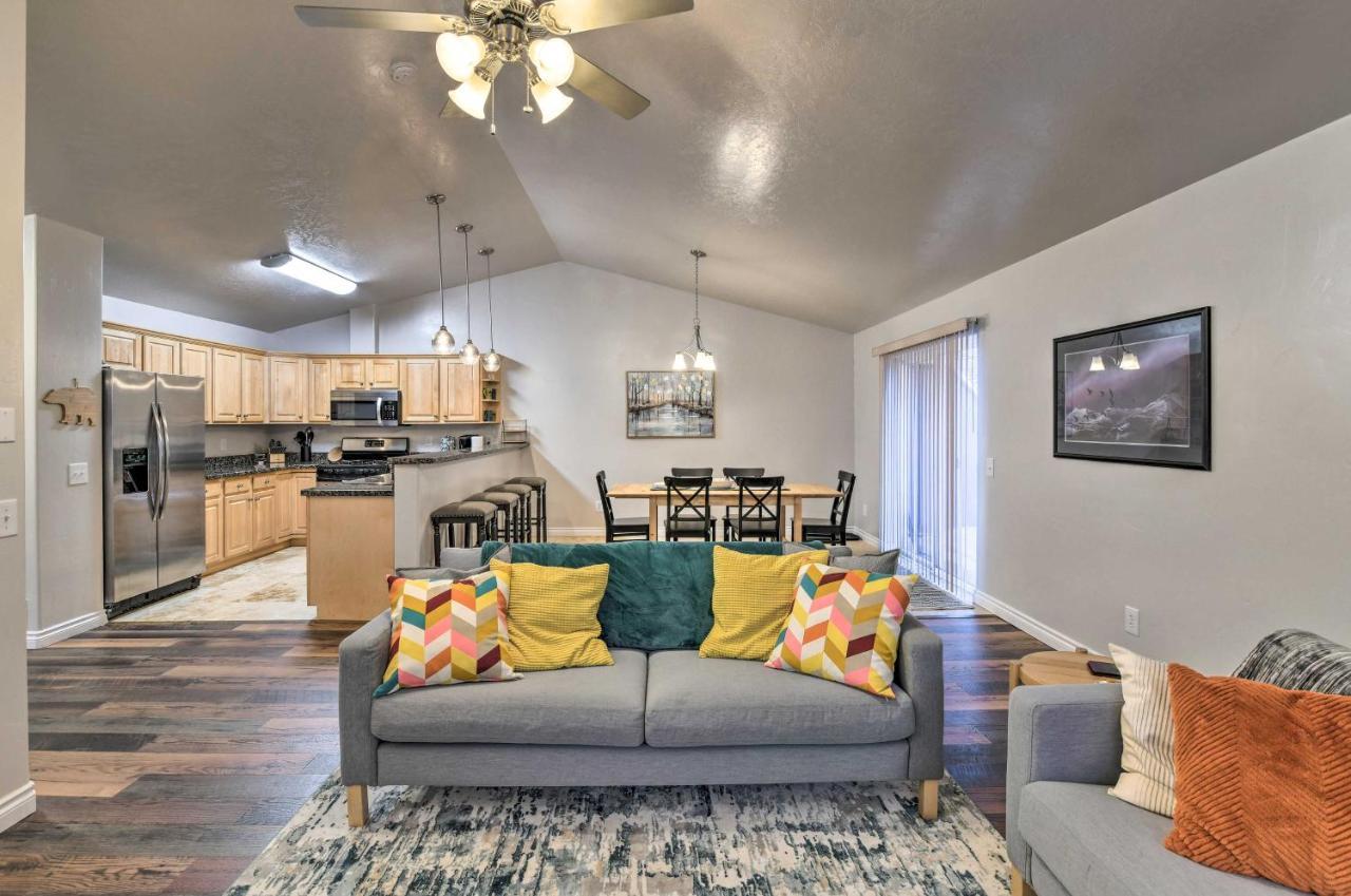 Cozy Anchorage Townhome Less Than Half Mile To Jewel Lake! Exterior foto