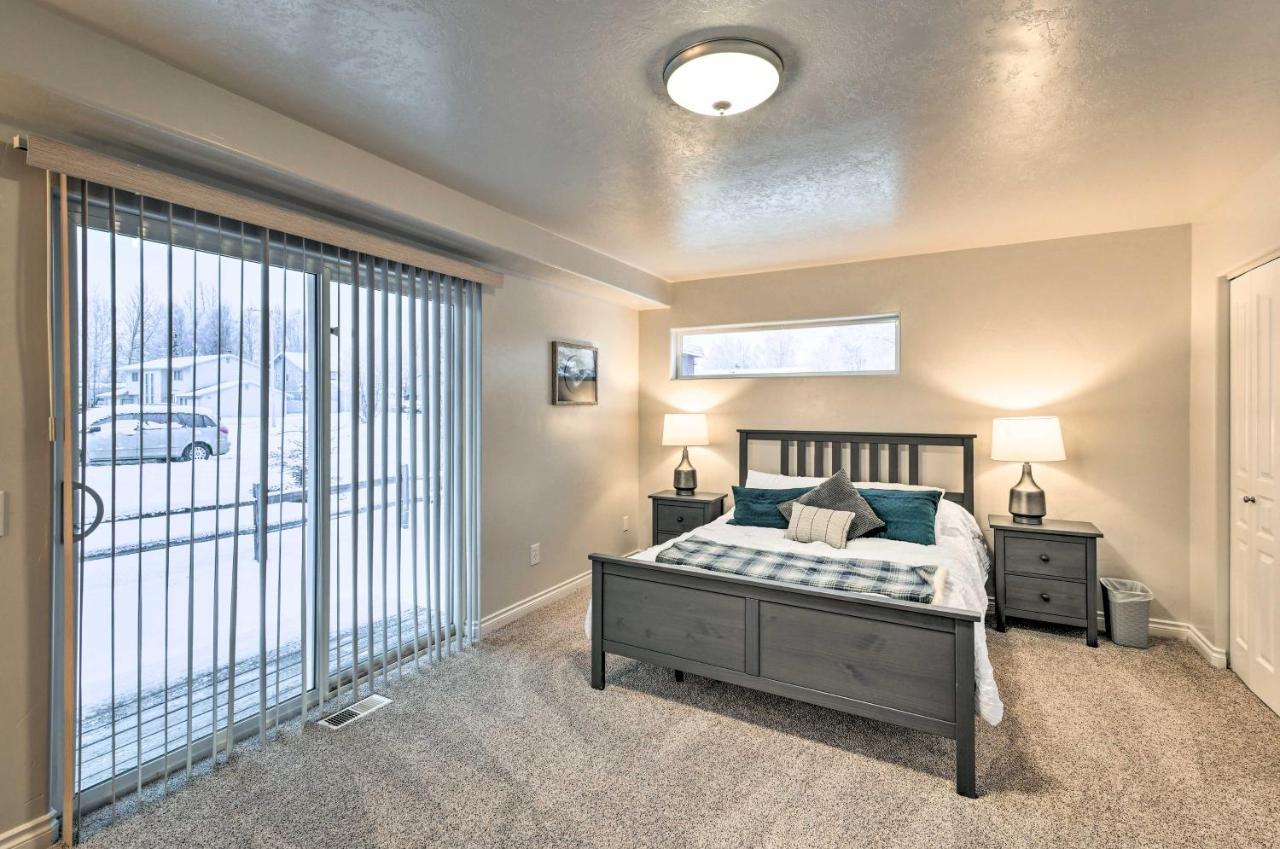 Cozy Anchorage Townhome Less Than Half Mile To Jewel Lake! Exterior foto