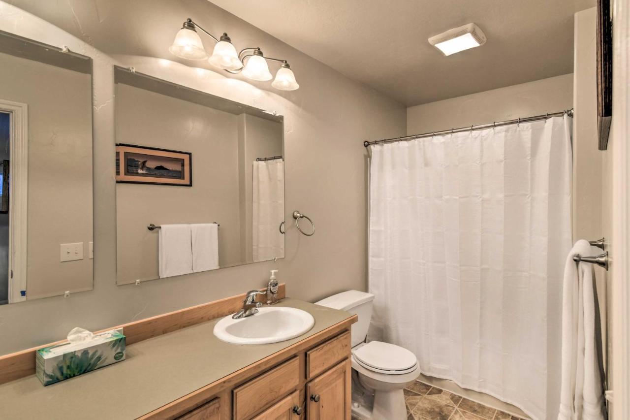 Cozy Anchorage Townhome Less Than Half Mile To Jewel Lake! Exterior foto